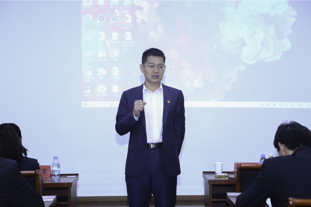 以知識競賽別開生面的形式,社科賽斯黨支部集中學習黨的二十大精神