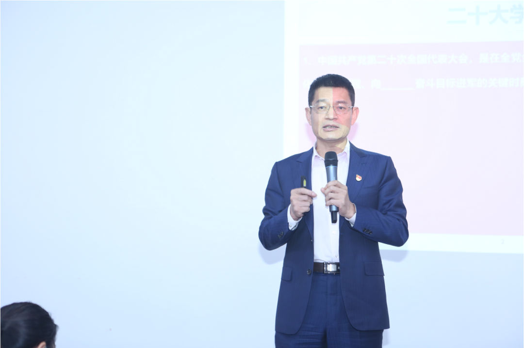 以知識競賽別開生面的形式,社科賽斯黨支部集中學習黨的二十大精神