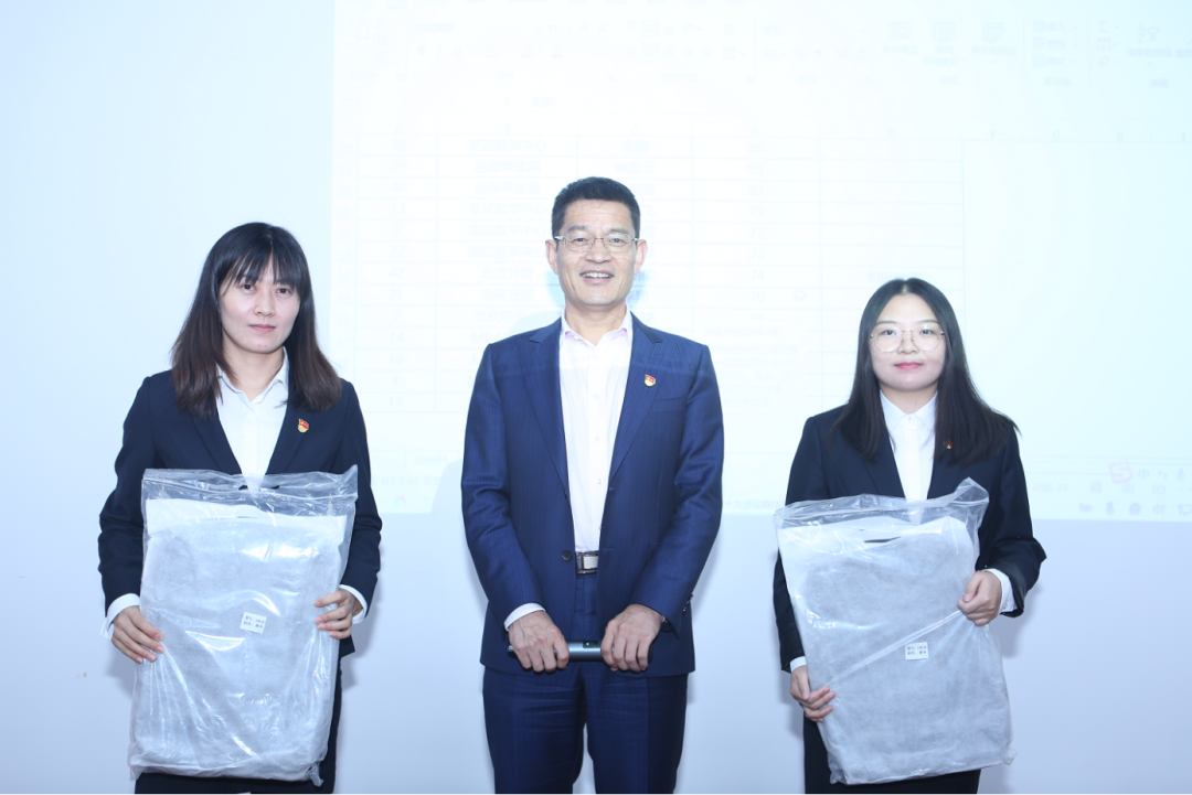 以知識競賽別開生面的形式,社科賽斯黨支部集中學習黨的二十大精神